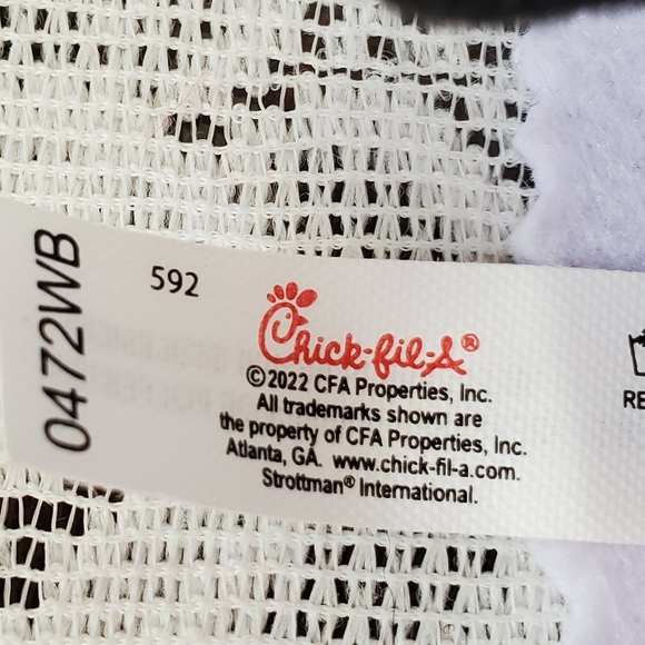 Chick-fil-A Plush Cow Doll Toy Eat Mor Chikin Sign 4" LIMITED EDITION - Picture 6 of 7